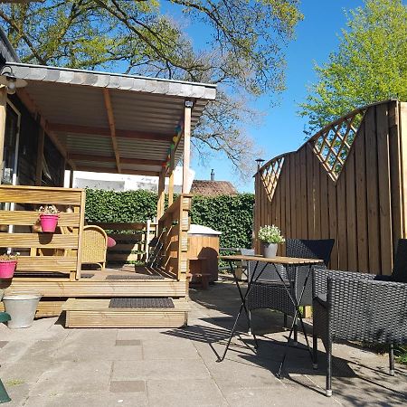 Chalet 2 Pers Met Hottub - Aan De Bosrand - Ijsselmeer - Gaasterland - Bos Rijs Exterior photo